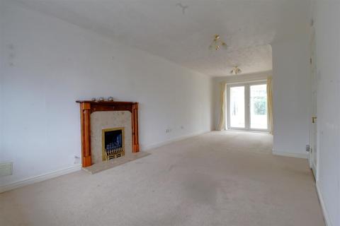 12 Hanover Way, Churchdown, Gloucester, GL3 1NJ