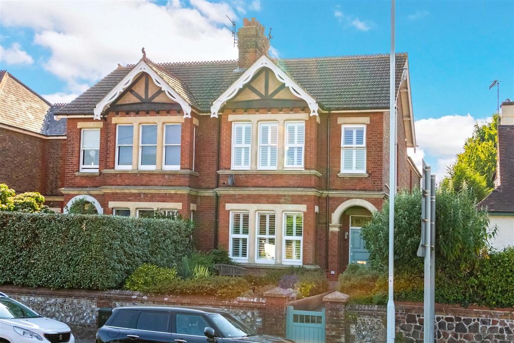 Rectory Road, Worthing 4 bed semidetached house for sale £675,000