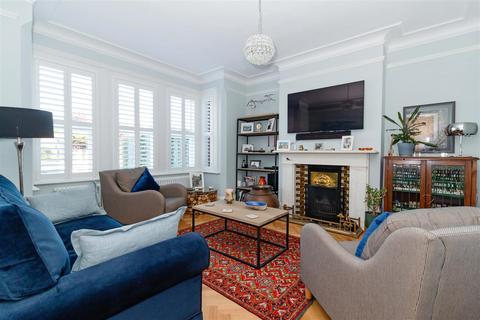 103 Rectory Road, Worthing, BN14 7PG