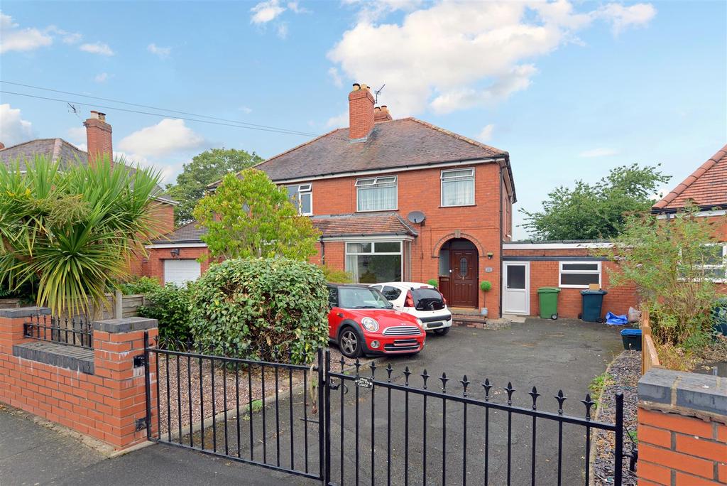 Monkmoor Avenue, Monkmoor, Shrewsbury 3 bed semidetached house for sale £310,000