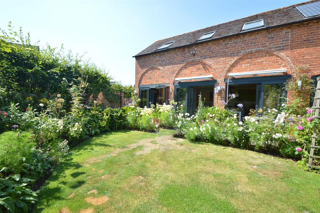 Garden granary.jpg
