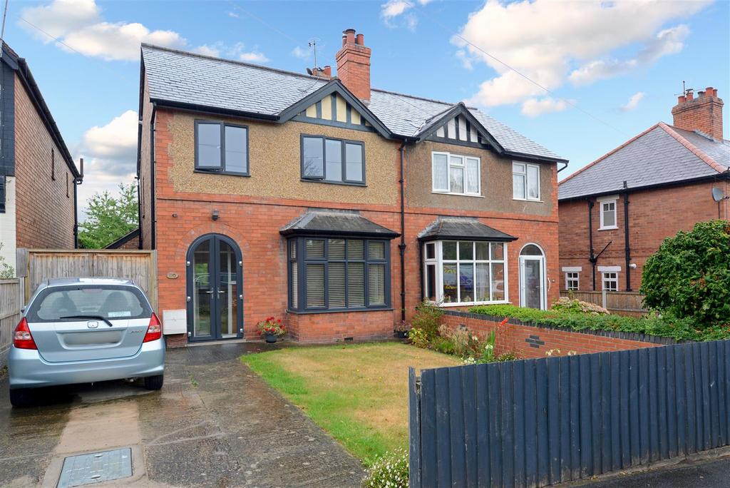 Longden Road, Shrewsbury 3 bed semidetached house for sale £349,995