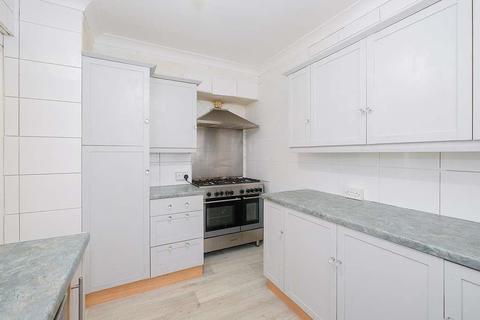 33 Crossbow Road, Chigwell, IG7 4EY