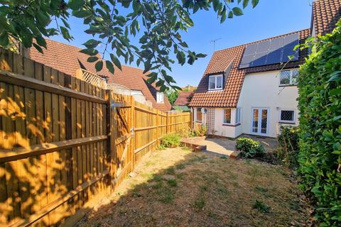 2 Chipperfield Road, Bovingdon, Hemel Hempstead, HP3 0JN