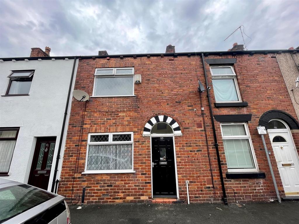 Henrietta Street, Leigh 2 bed terraced house for sale £107,995
