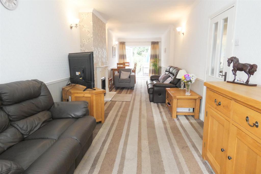 Marshall Grove, Great Barr, Birmingham 3 bed semidetached house £270,000