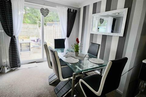 3 bedroom semi-detached house for sale, Munnings Drive, Hinckley