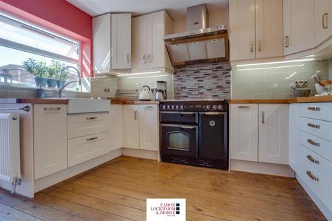 16 Cavendish Close, Rotherham, S65 3HW