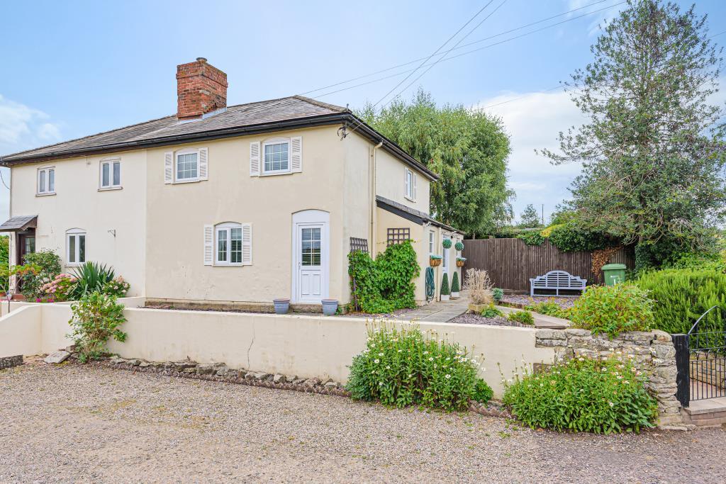 Upper Lyde, Herefordshire, HR4 3 bed semidetached house for sale £
