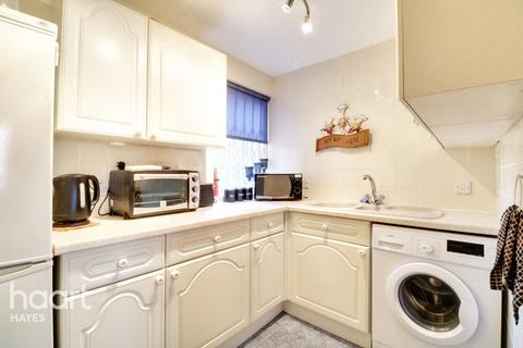 1 bedroom flat for sale - the Larches, hillingdon