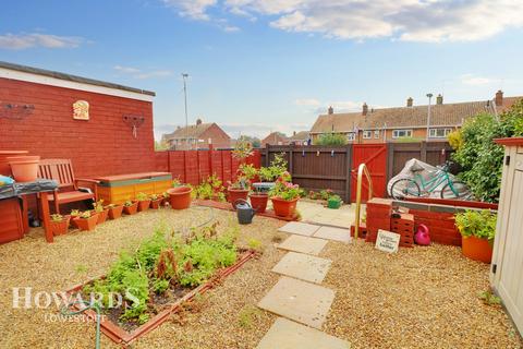 20 Bramble Green, Lowestoft, NR32 2SJ