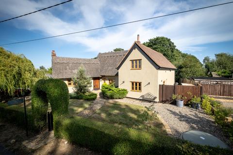 Oak Cottage Curds Road, Earls Colne, Colchester, CO6 2JT