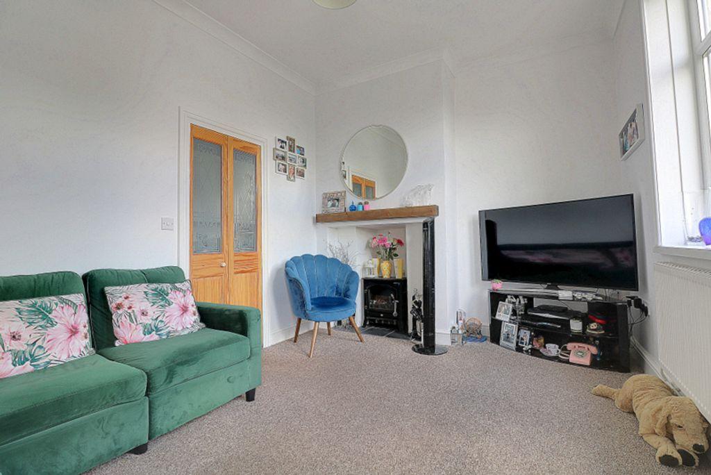 Liversedge Hall Lane, Liversedge WF15... 2 bed end of terrace house £