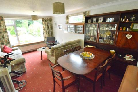 8 Clarendon Close, Broadstone, BH18 9HR