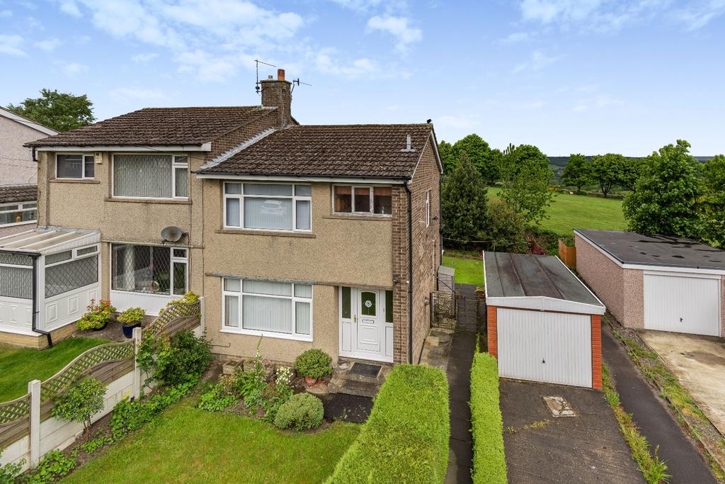 North View, Wilsden, Bradford, West Yorkshire, UK, BD15 3 bed house for