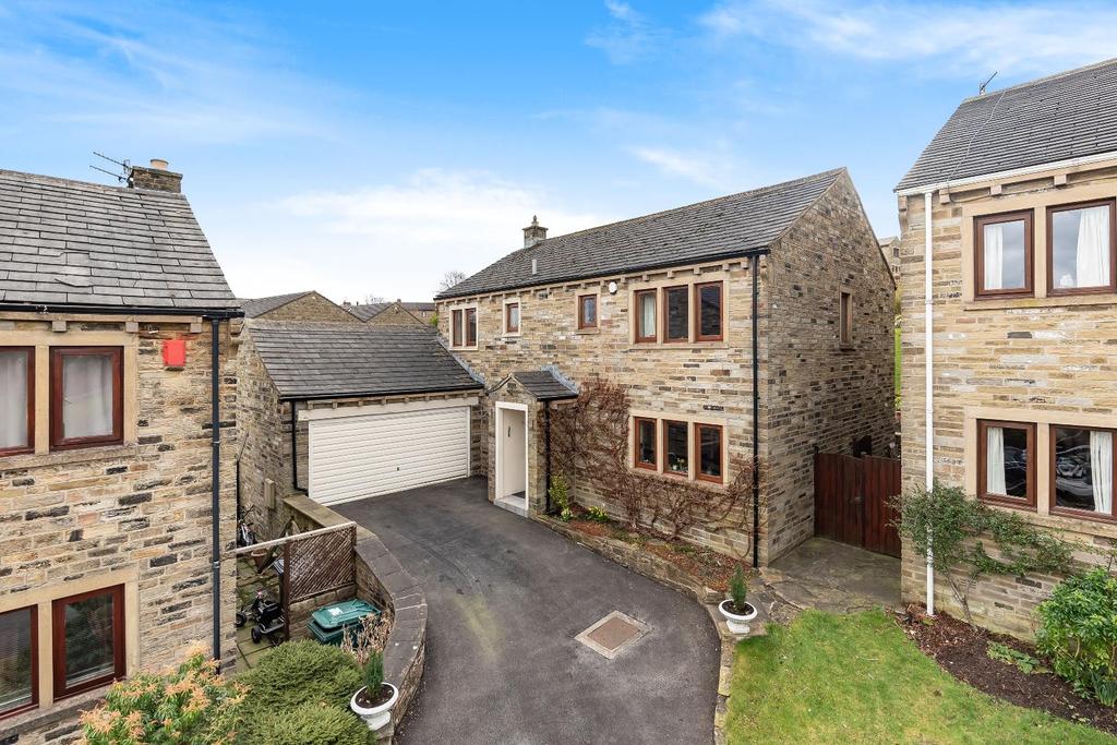Spring Farm Mews, Wilsden, Bradford, West Yorkshire, BD15 4 bed