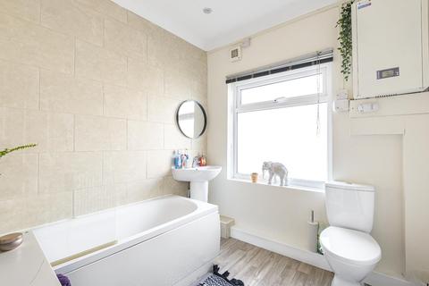 15 Aviary Row, Leeds, LS12 2NZ