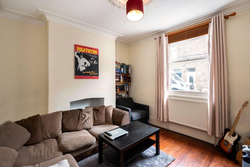 Lockwood Street, York, YO31 2 bed end of terrace house £260,000