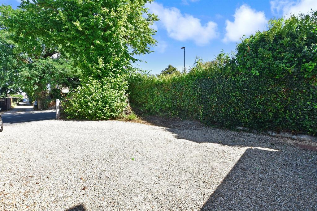Driveway/Parking