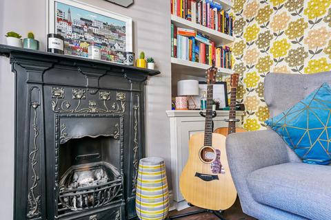 14 Devonshire Square, Bromley, BR2 9HX