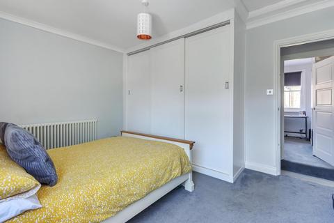 14 Devonshire Square, Bromley, BR2 9HX