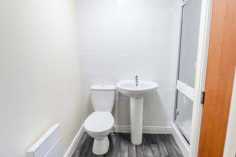 2 bedroom flat for sale, Worsdell Drive, Gateshead, Tyne and wear, NE8 2AZ