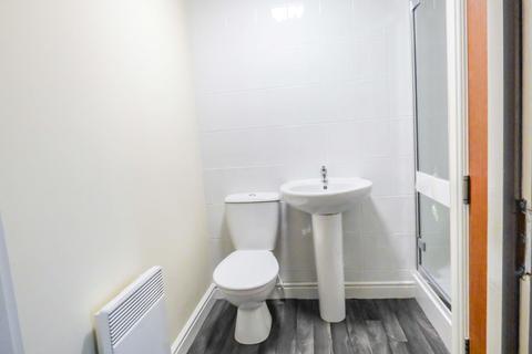 2 bedroom flat for sale, Worsdell Drive, Gateshead, Tyne and wear, NE8 2AZ