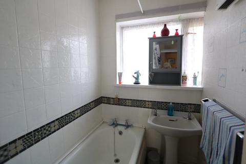 13 Maes Hyfryd, Bryncrug, Tywyn, LL36 9PS