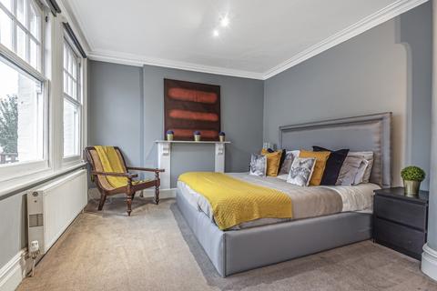5 bedroom end of terrace house to rent, Margravine Gardens, West Kensington, London, W6