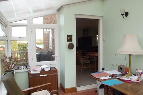 3 bedroom semi-detached house to rent, Broadway Road, Childswickham WR12