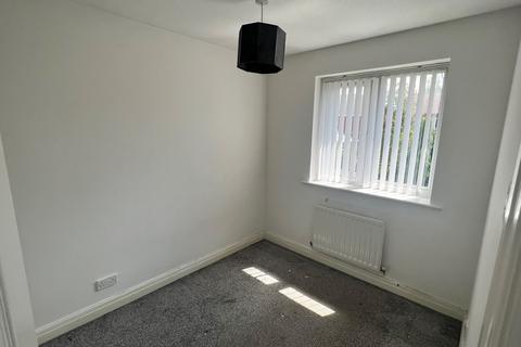 2 bedroom semi-detached house to rent - Lindisfarne Drive, Croxteth Park, Liverpool, L12