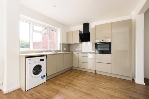 3 bedroom terraced house to rent, The Beckers, Rectory Road, London, N16