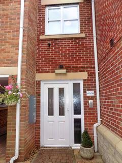 3 bedroom apartment to rent, Clifton Gate, Lytham St. Annes FY8