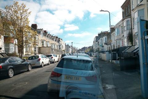 1 bedroom flat to rent, Godwin Road - Cliftonville