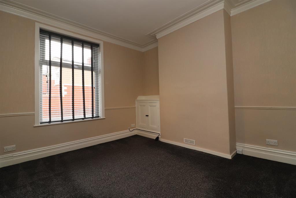 Ellison Fold Terrace, Darwen, BB3 3EB 2 bed terraced house £695 pcm