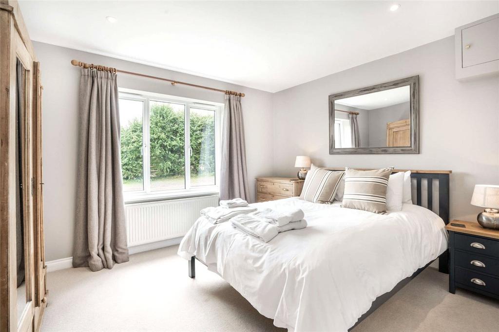 Farley Lodge Bedroom