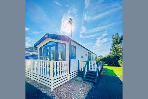 2 bedroom park home for sale - Carnaby Halmsley Lodge, Brooklyn Park, Southport, Lancashire