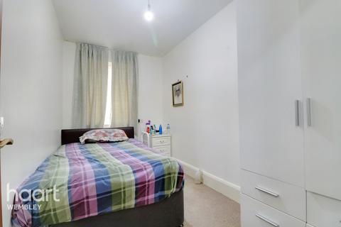 2 bedroom apartment for sale - 8-18 Preston Road, London