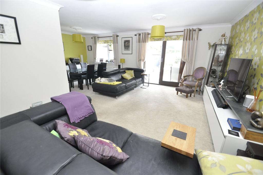 Balmoral Close, Gosport, Hampshire, PO13 3 bed detached house for sale