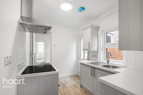 17 Darnley Road, Grays, RM17 6QS