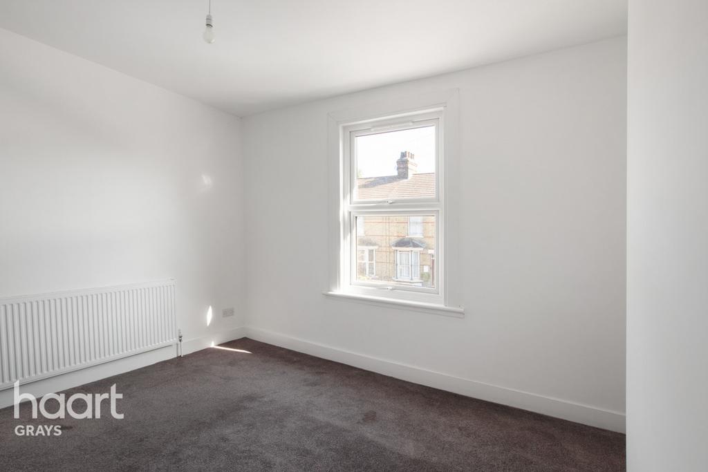 Darnley Road, Grays 2 bed terraced house £325,000