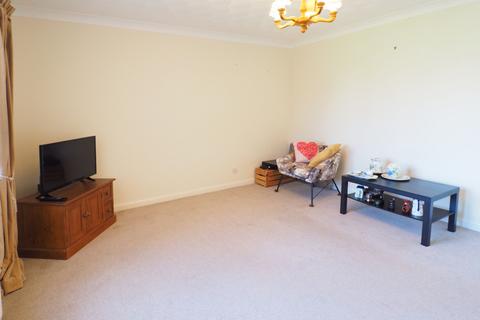 2 bedroom apartment for sale - Shawfarm Place, Prestwick, KA9