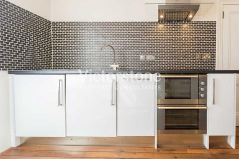 2 bedroom maisonette to rent, Camden Road, Camden, London, NW1