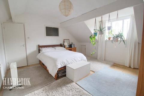 39 Coupe Road, Sheffield, S3 9DP