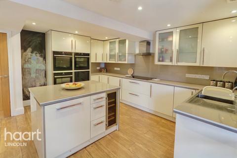 15 Brewery Lane, Carlton Le Moorland, Lincoln, LN5 9HZ