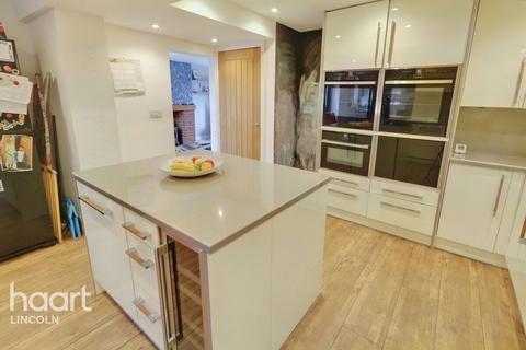 15 Brewery Lane, Carlton Le Moorland, Lincoln, LN5 9HZ