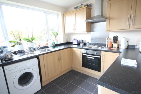 3 bedroom semi-detached house to rent - Sherwood Drive, Barton Seagrave NN15