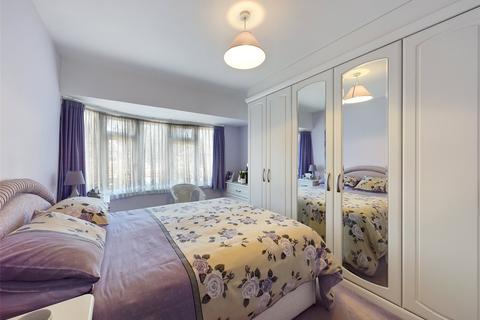18 Cassiobury Avenue, Feltham, TW14 9JF