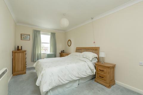 2 bedroom retirement property for sale - Flat 26 Kirkland Court, 8 Lasswade Road, Liberton, EDINBURGH, EH16 6RZ