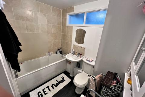 1 bedroom flat for sale - Acomb Court, Killingworth, Newcastle upon Tyne, Tyne and Wear, NE12 6YN